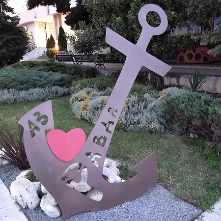 Vista Del Mar Ap 22